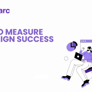 Marketer tracking campaign performance and ROI growth through digital analytics